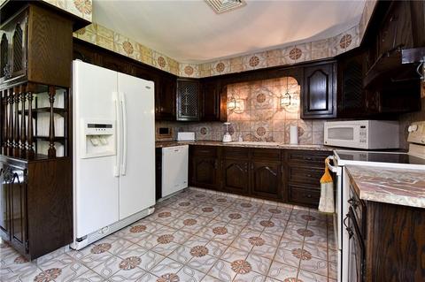 275 Commonwealth Ave, Warwick, RI 02886 photo 9