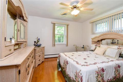 275 Commonwealth Ave, Warwick, RI 02886 photo 20