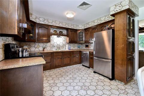 275 Commonwealth Ave, Warwick, RI 02886 photo 27