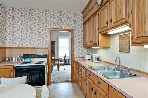 386 Providence St, Woonsocket, RI 02895 photo 24