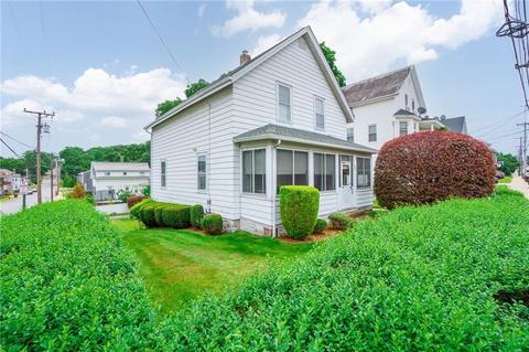 386 Providence St, Woonsocket, RI 02895 photo 5