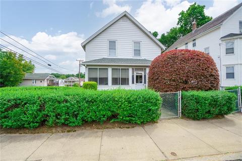 386 Providence St, Woonsocket, RI 02895 photo 9