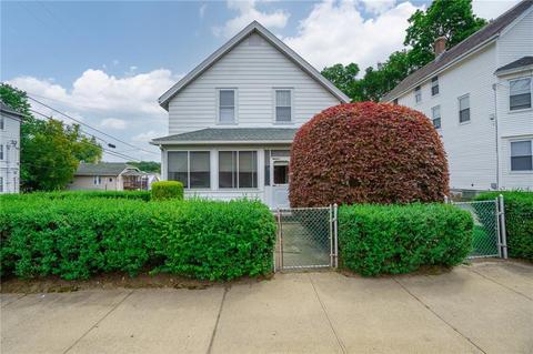 386 Providence St, Woonsocket, RI 02895 photo 1