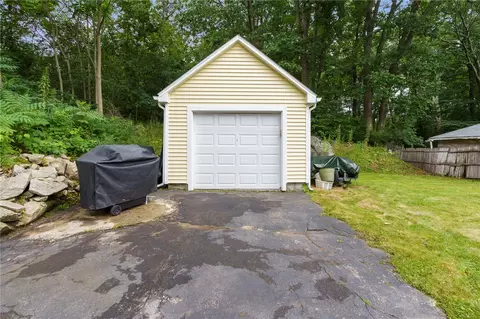 249 Joffre Ave, Woonsocket, RI 02895 photo 3