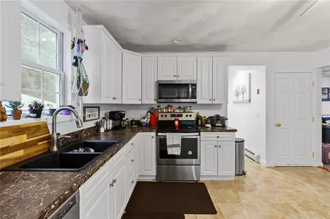 249 Joffre Ave, Woonsocket, RI 02895 photo 19