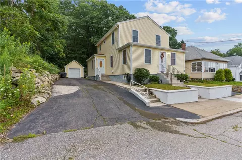 249 Joffre Ave, Woonsocket, RI 02895 photo 7
