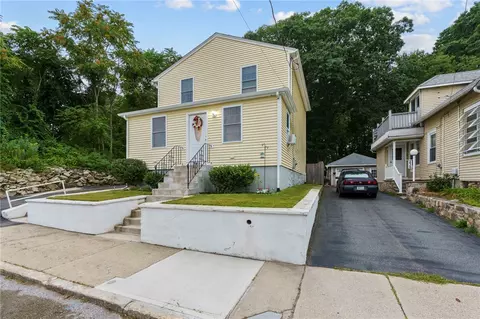 249 Joffre Ave, Woonsocket, RI 02895 photo 6