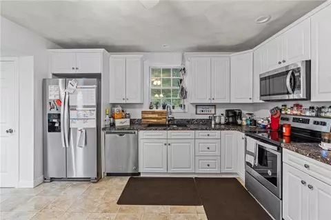 249 Joffre Ave, Woonsocket, RI 02895 photo 18