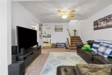 249 Joffre Ave, Woonsocket, RI 02895 photo 10