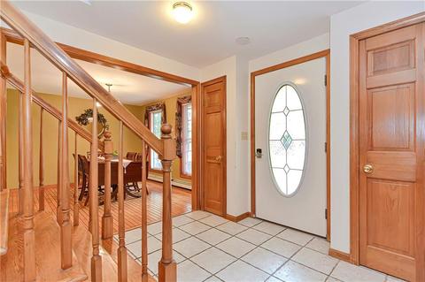 4 Cranberry Rd, Warren, RI 02885 photo 4