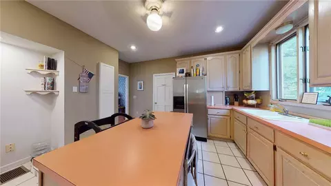 620 S Main St, Woonsocket, RI 02895 photo 9