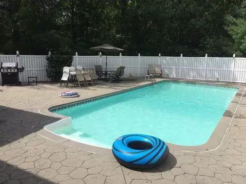 3 Peppermint Ln, Coventry, RI 02816 photo 2