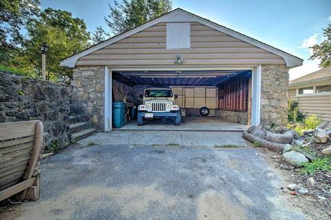60 Lake View Dr, Glocester, RI 02814 photo 6