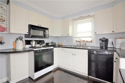 32 Maplehurst Ave, Warwick, RI 02889 photo 9