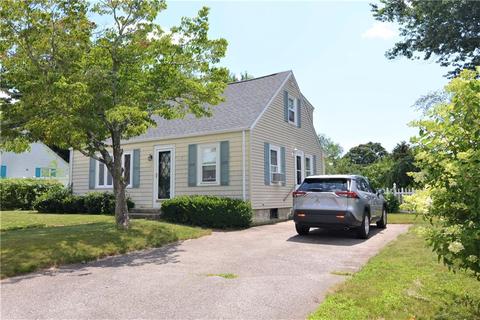 32 Maplehurst Ave, Warwick, RI 02889 photo 2