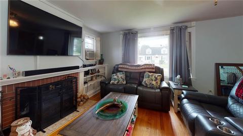 25 Cavalcade Blvd, Warwick, RI 02889 photo 4