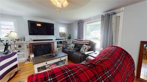 25 Cavalcade Blvd, Warwick, RI 02889 photo 3