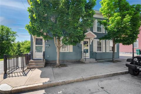 26 Lincoln St, Woonsocket, RI 02895 photo 1