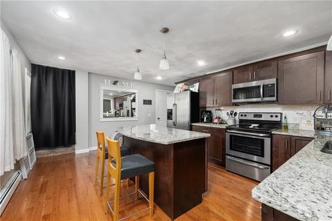 26 Lincoln St, Woonsocket, RI 02895 photo 12
