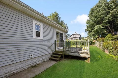 203 Milton Rd, Warwick, RI 02888 photo 17