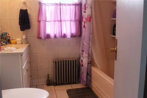 156 Haswill St, Warwick, RI 02889 photo 2