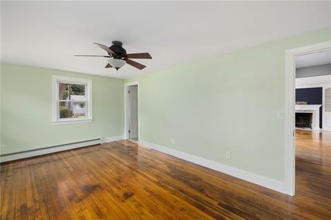 135 Edmond Dr, Warwick, RI 02886 photo 20