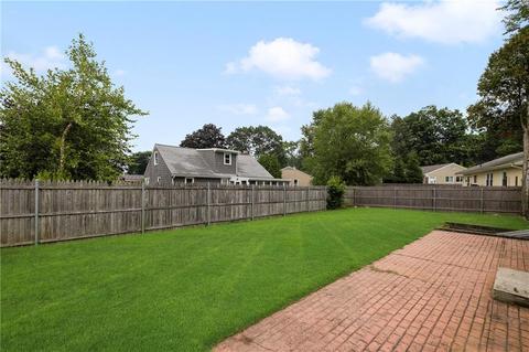 135 Edmond Dr, Warwick, RI 02886 photo 32