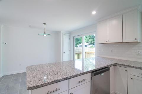 79 Palace Ave, Warwick, RI 02886 photo 10