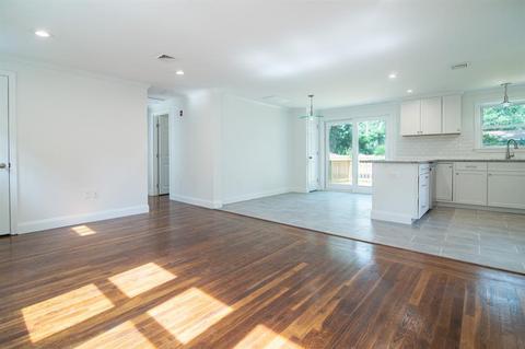 79 Palace Ave, Warwick, RI 02886 photo 14