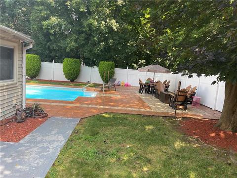 14 Independence Dr, Warwick, RI 02888 photo 5