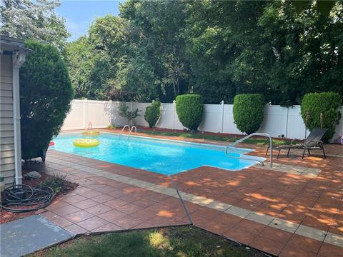 14 Independence Dr, Warwick, RI 02888 photo 1