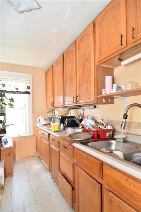 42 Parker St, Woonsocket, RI 02895 photo 17