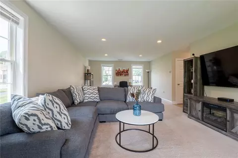 8 Kurts Pl, Taunton, MA 02780 photo 39