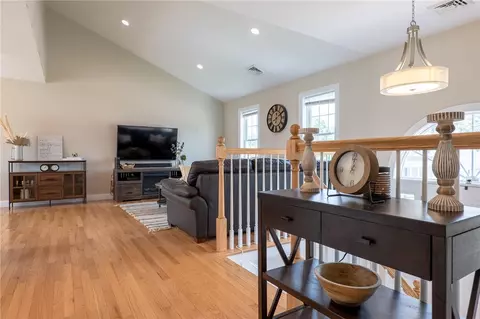 8 Kurts Pl, Taunton, MA 02780 photo 12