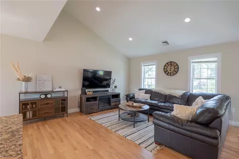 8 Kurts Pl, Taunton, MA 02780 photo 22
