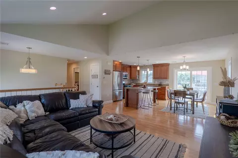 8 Kurts Pl, Taunton, MA 02780 photo 25
