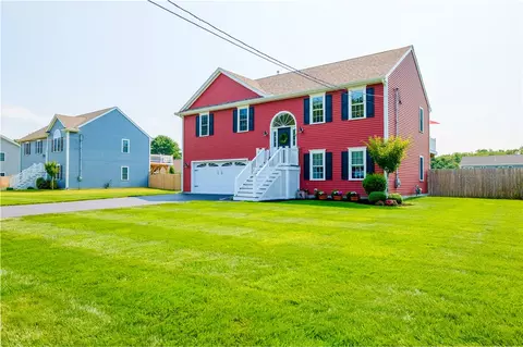 8 Kurts Pl, Taunton, MA 02780 photo 2