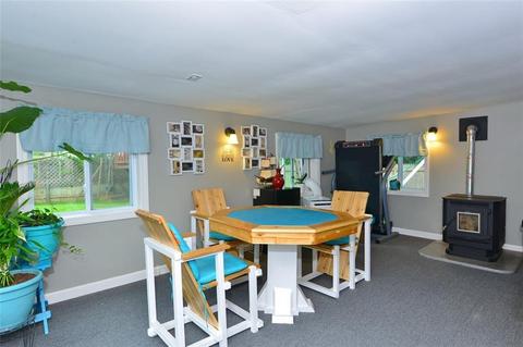 134 Pender Ave, Warwick, RI 02889 photo 20