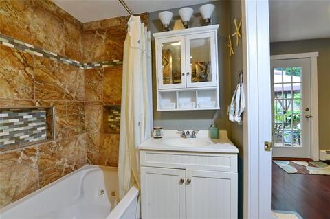 134 Pender Ave, Warwick, RI 02889 photo 22