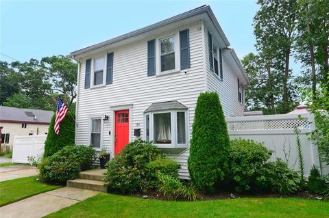 134 Pender Ave, Warwick, RI 02889 photo 3