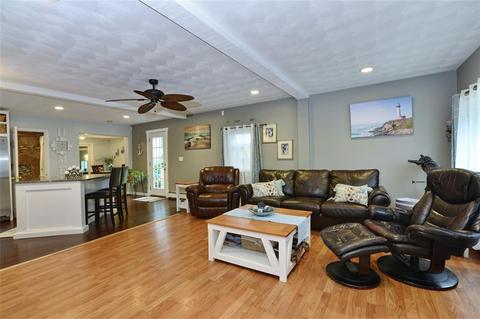 134 Pender Ave, Warwick, RI 02889 photo 8