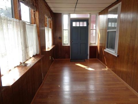 59 Jackson St, Warwick, RI 02888 photo 9