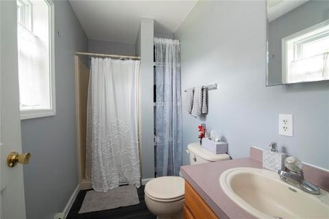 10 Wall St, Westerly, RI 02891 photo 18