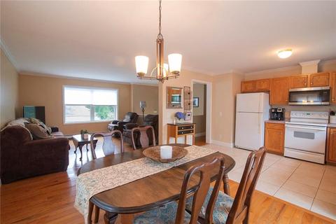 10 Wall St, Westerly, RI 02891 photo 6