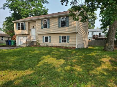 164 Lloyd Ave, Warwick, RI 02889 photo 2
