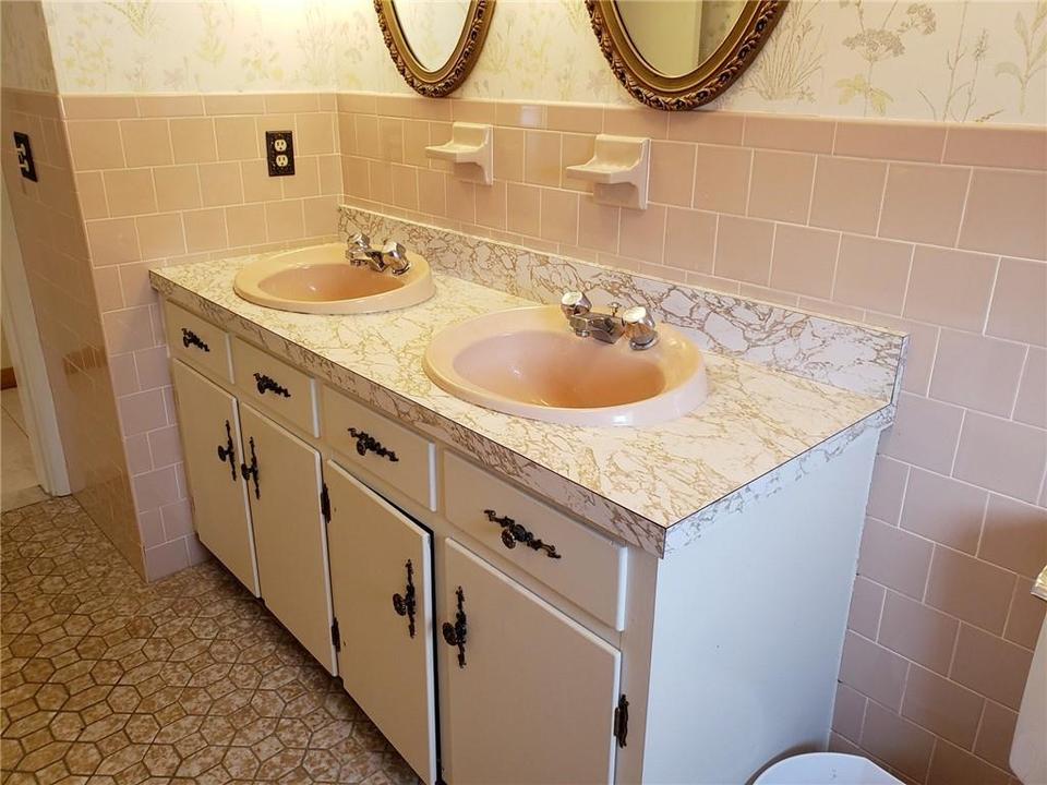  74 Marlow St, Cranston, RI 02920 photo 10