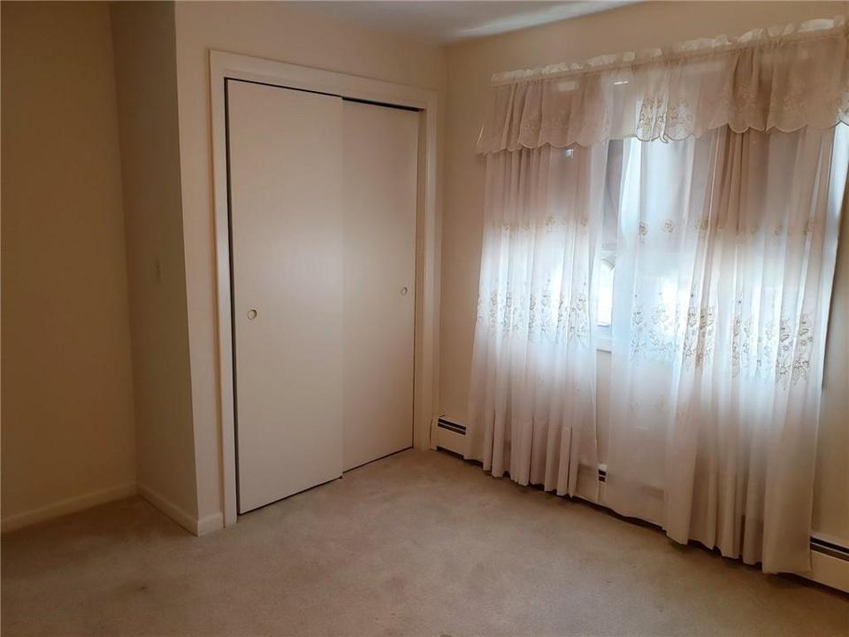  74 Marlow St, Cranston, RI 02920 photo 13