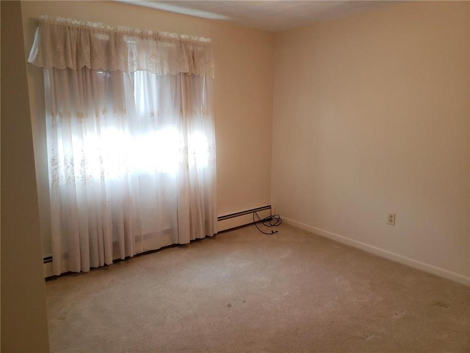 74 Marlow St, Cranston, RI 02920 photo 14
