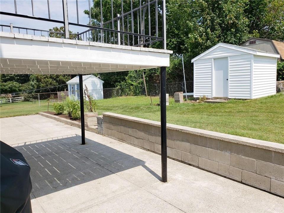  74 Marlow St, Cranston, RI 02920 photo 4