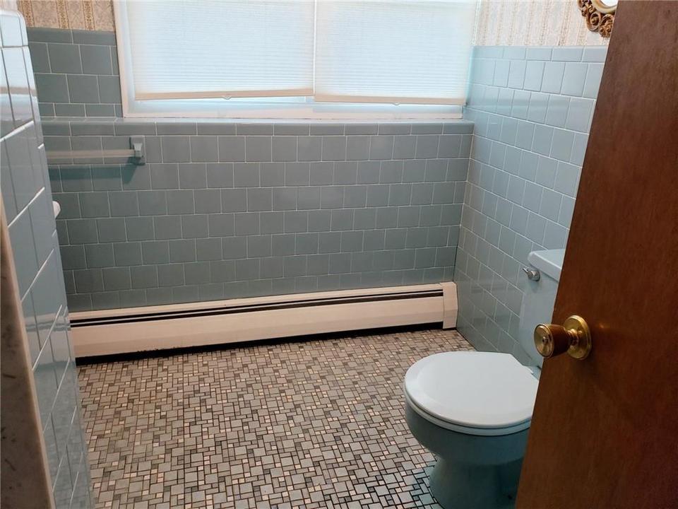  74 Marlow St, Cranston, RI 02920 photo 20